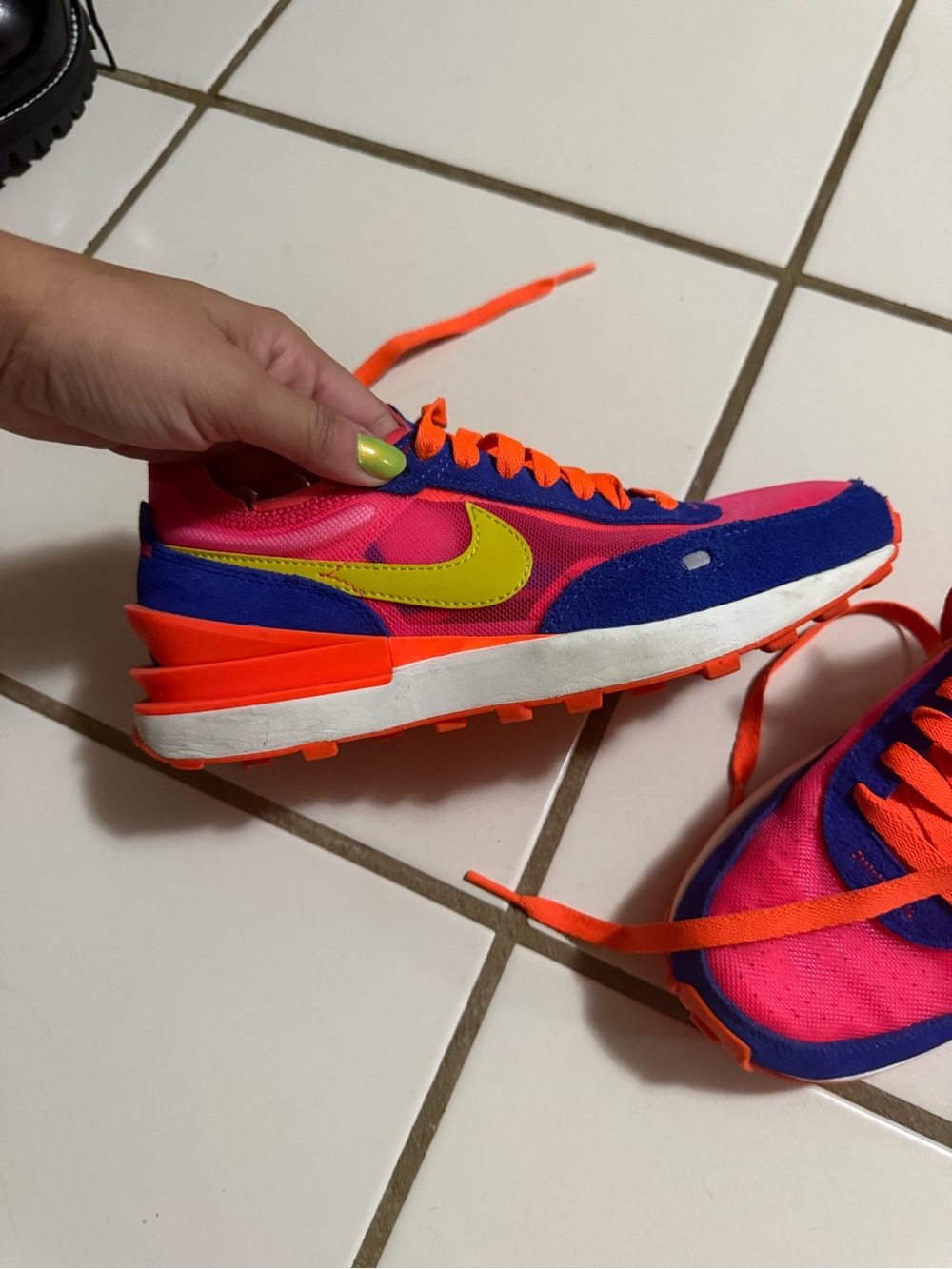 Nike waffle one racer blue huper pink